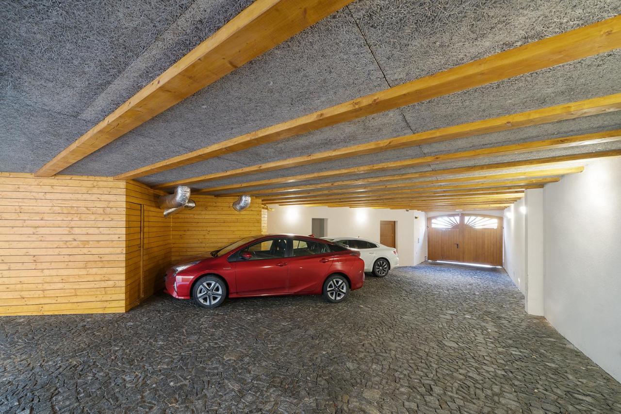 Hotel Bílý jednorožec Třeboň Exterior foto